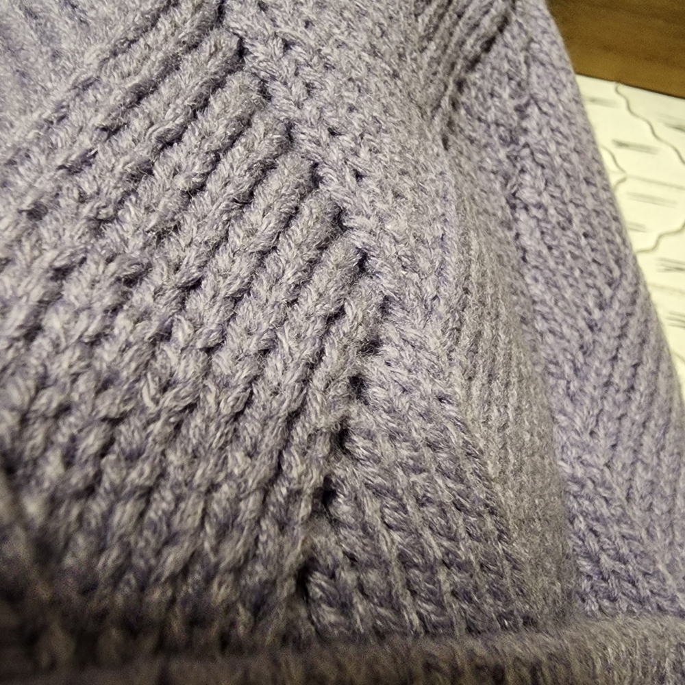 NWT Steve Madden pom pom beanie - Picture 7 of 7